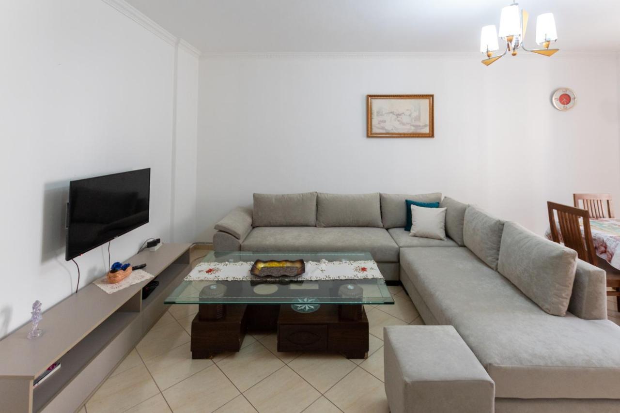 Comfortable Apartment Next To The Beach Durres Exterior photo